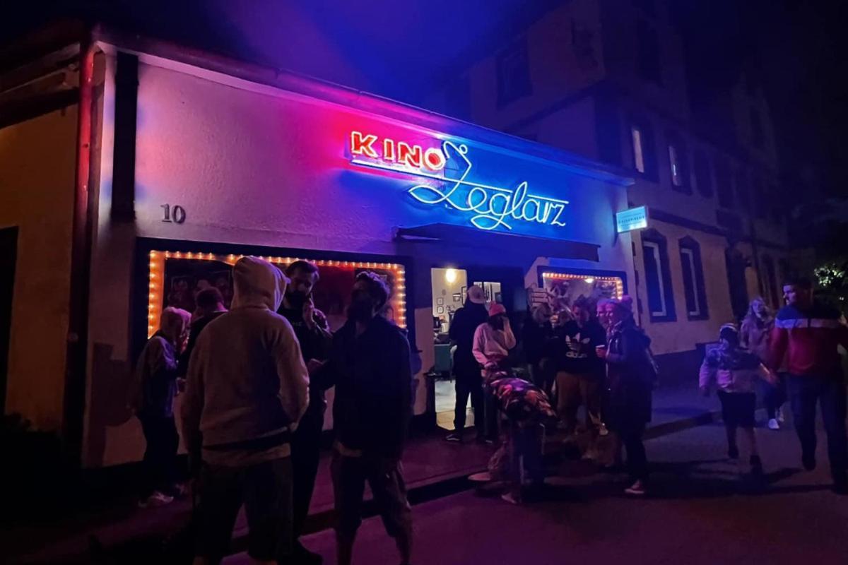 Przyczepa Surfzen Szkolka Kitesurfingu *